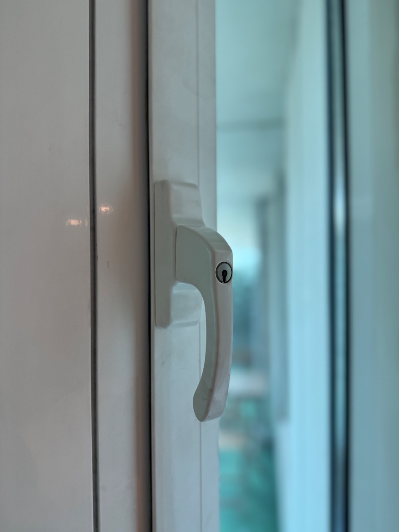 UPVC window handle and lock repair by Hopkins Security